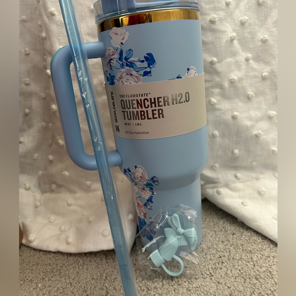 Stanley Floral Blue Quencher H2.0 Tumbler